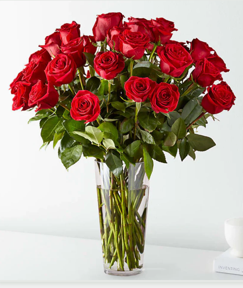 B59P Long Stem Red Rose Bouquet 长茎红玫瑰花束 12