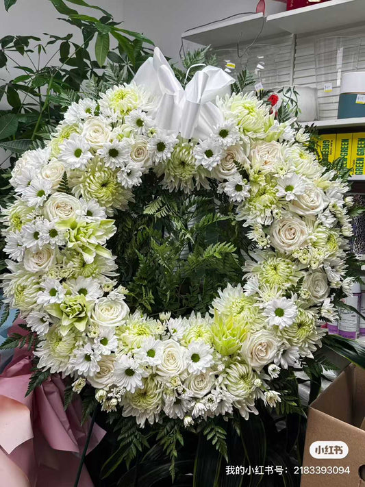 Sympathy Standing Round Wreath 花圈 181